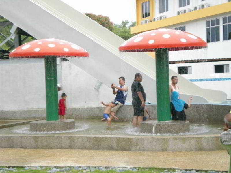 Cozzi Hotel Port Dickson Kültér fotó