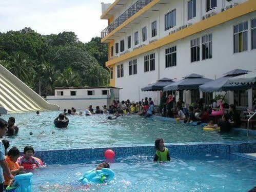 Cozzi Hotel Port Dickson Kültér fotó